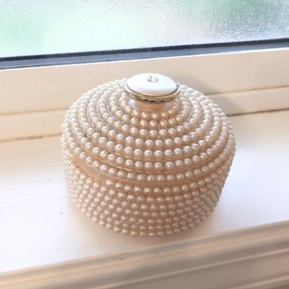 Pearl Jewelry Box / Case - Picture 2 of 15
